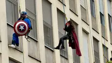 Supereroi in azione al Civile - Foto tratta dai social