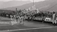 L'arrivo in maglia rosa di Dancelli al Rigamonti durante il giro d'Italia 1968