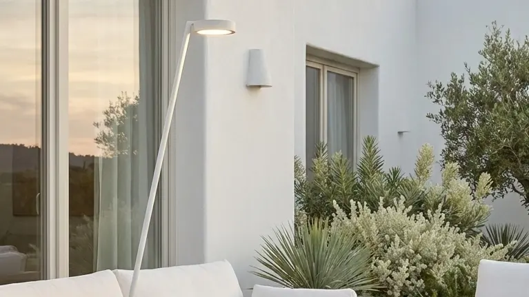 La lampada Kenzia di Ghidini Lighting