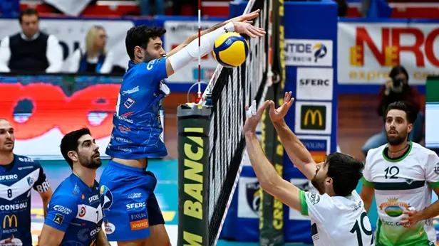 Volley, gli scatti di Consoli-Cantù