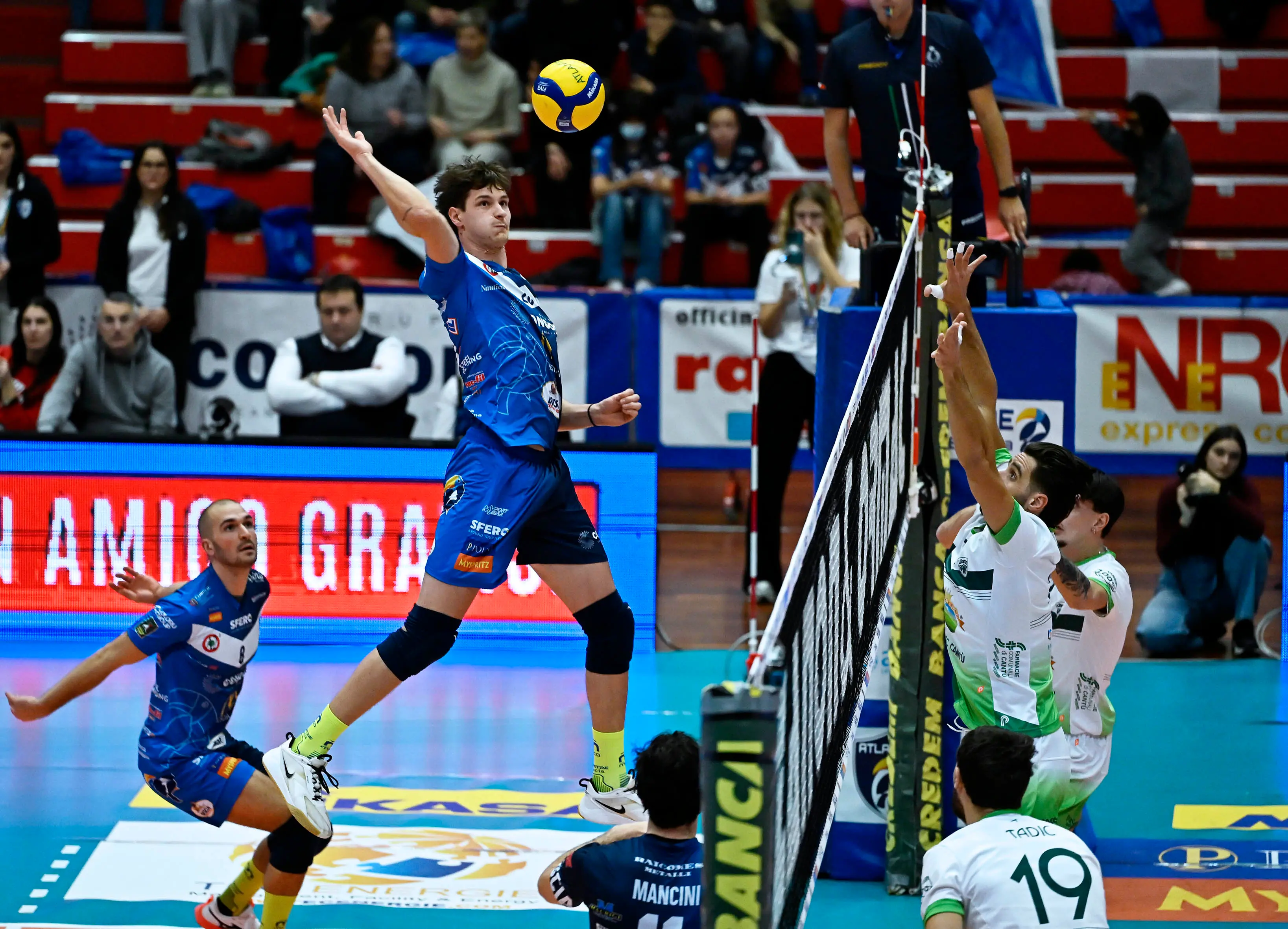 Volley, gli scatti di Consoli-Cantù