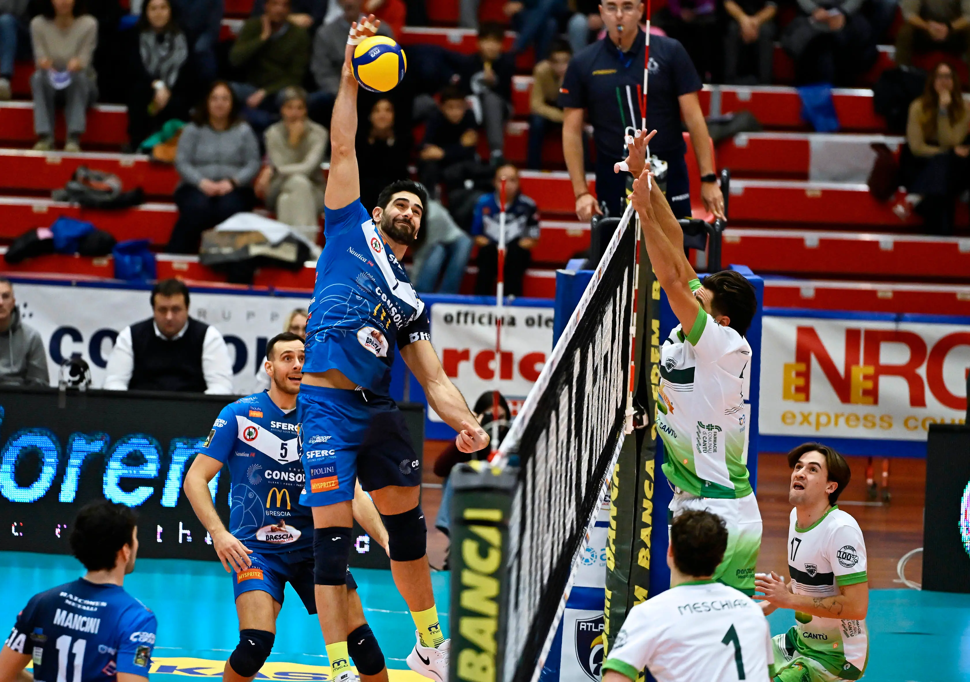 Volley, gli scatti di Consoli-Cantù