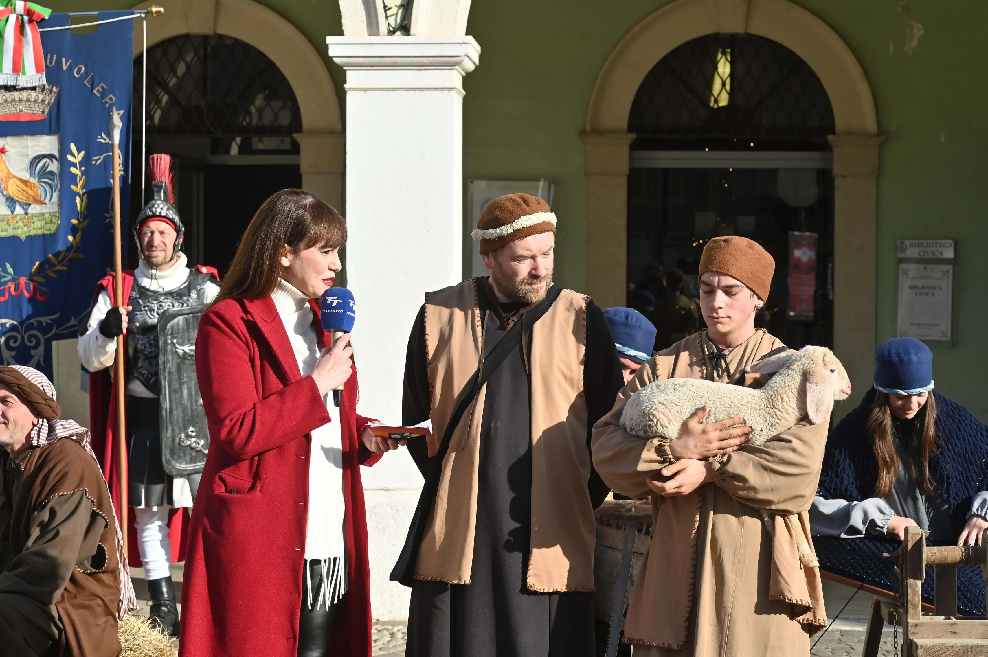 NUVOLERA IN PIAZZA CON NOI REDAZIONE PROVINCIA 21-12-2025 GABRIELE STRADA NEW EDEN GROUP