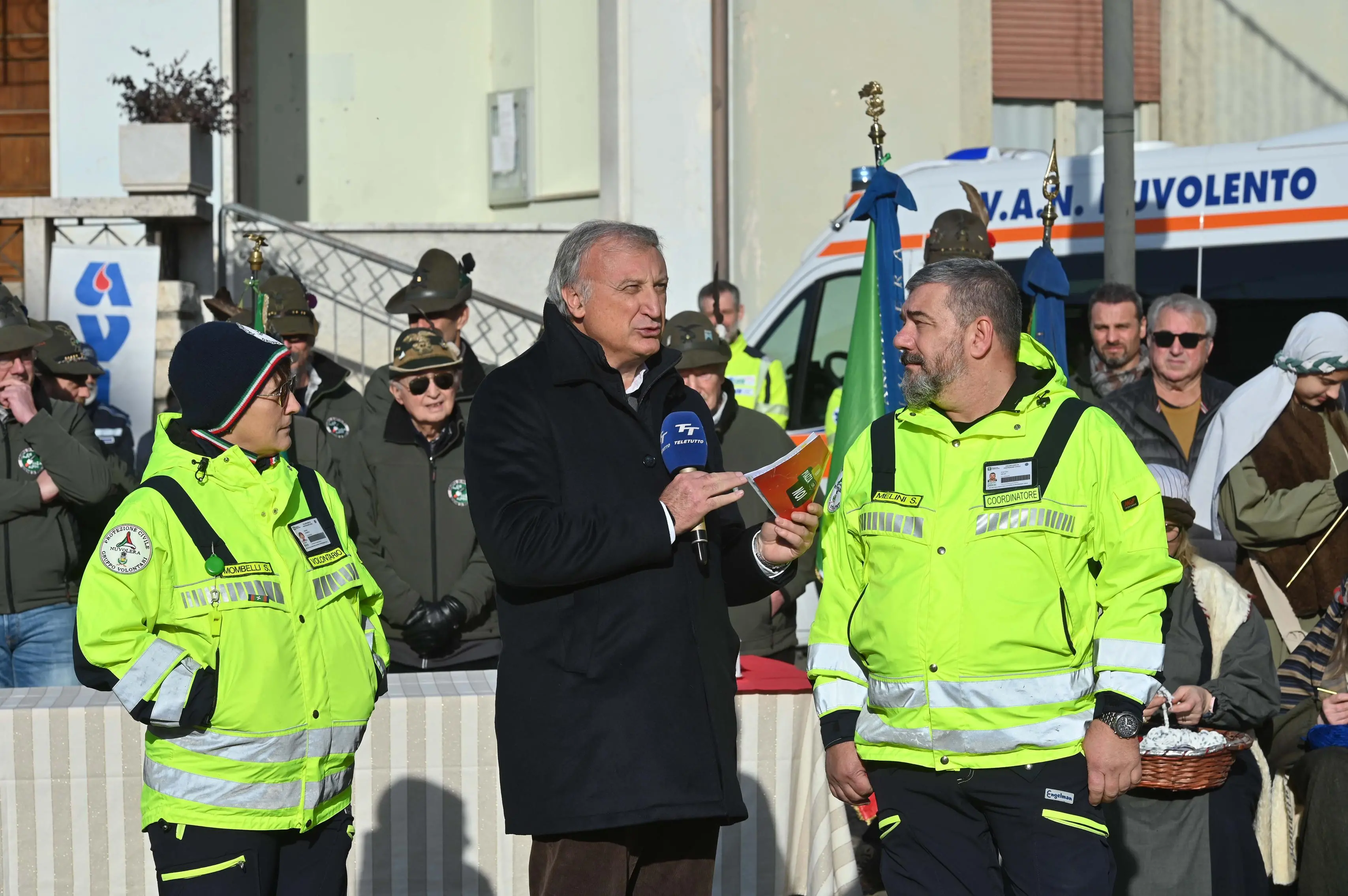 NUVOLERA IN PIAZZA CON NOI REDAZIONE PROVINCIA 21-12-2025 GABRIELE STRADA NEW EDEN GROUP