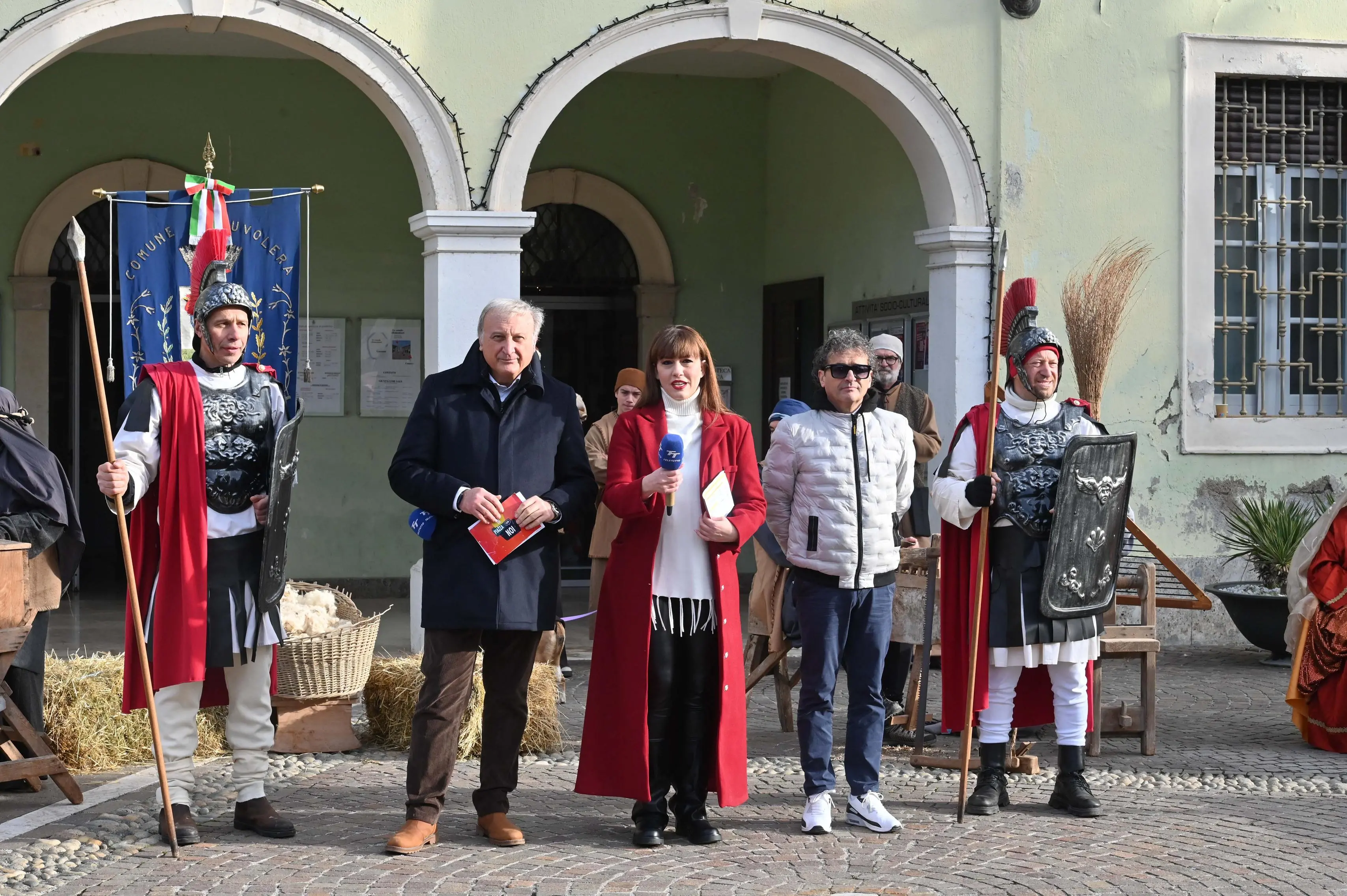 NUVOLERA IN PIAZZA CON NOI REDAZIONE PROVINCIA 21-12-2025 GABRIELE STRADA NEW EDEN GROUP