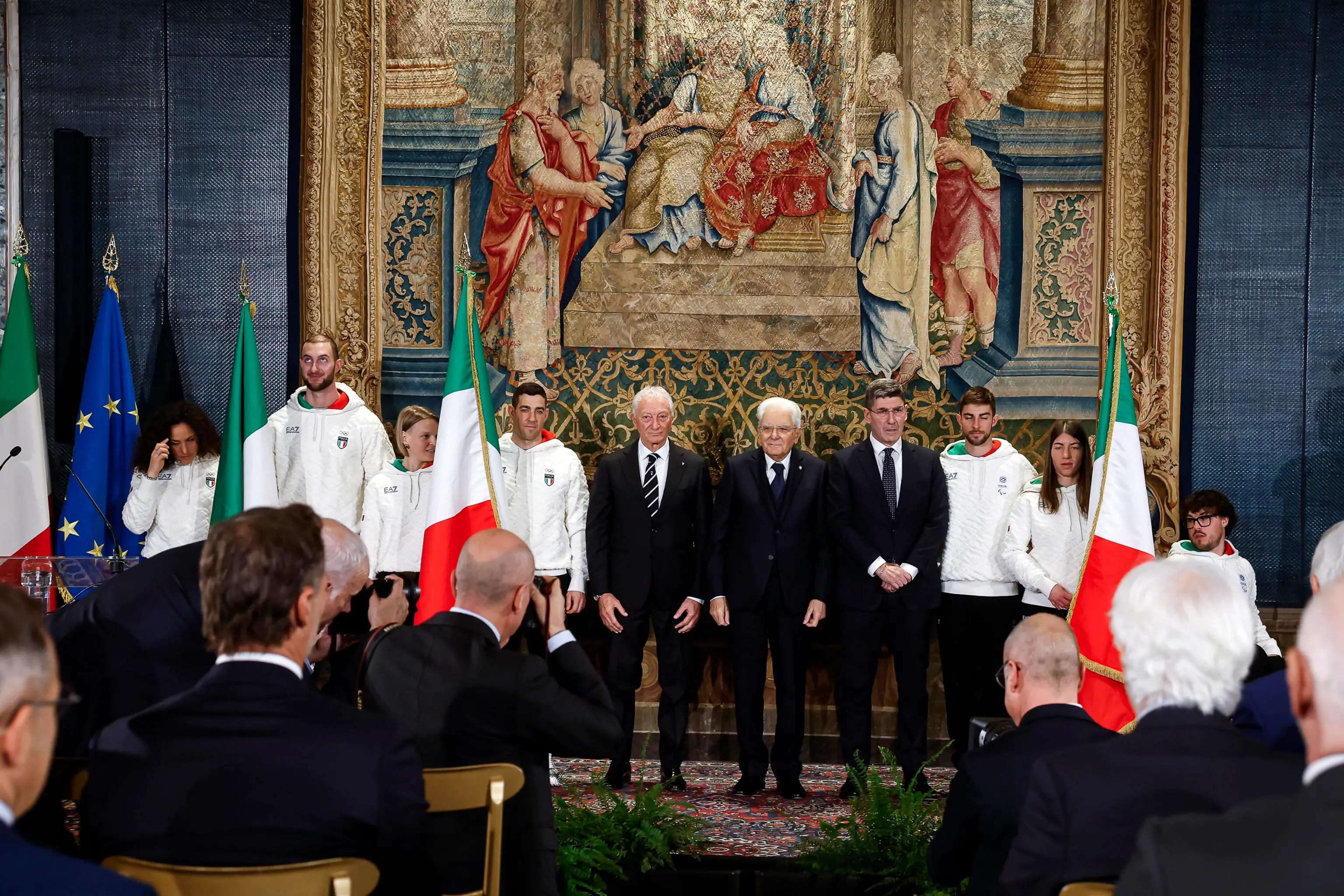 Milano-Cortina, la cerimonia al Quirinale da Mattarella