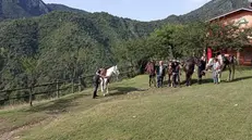 Persone a cavallo - © www.giornaledibrescia.it