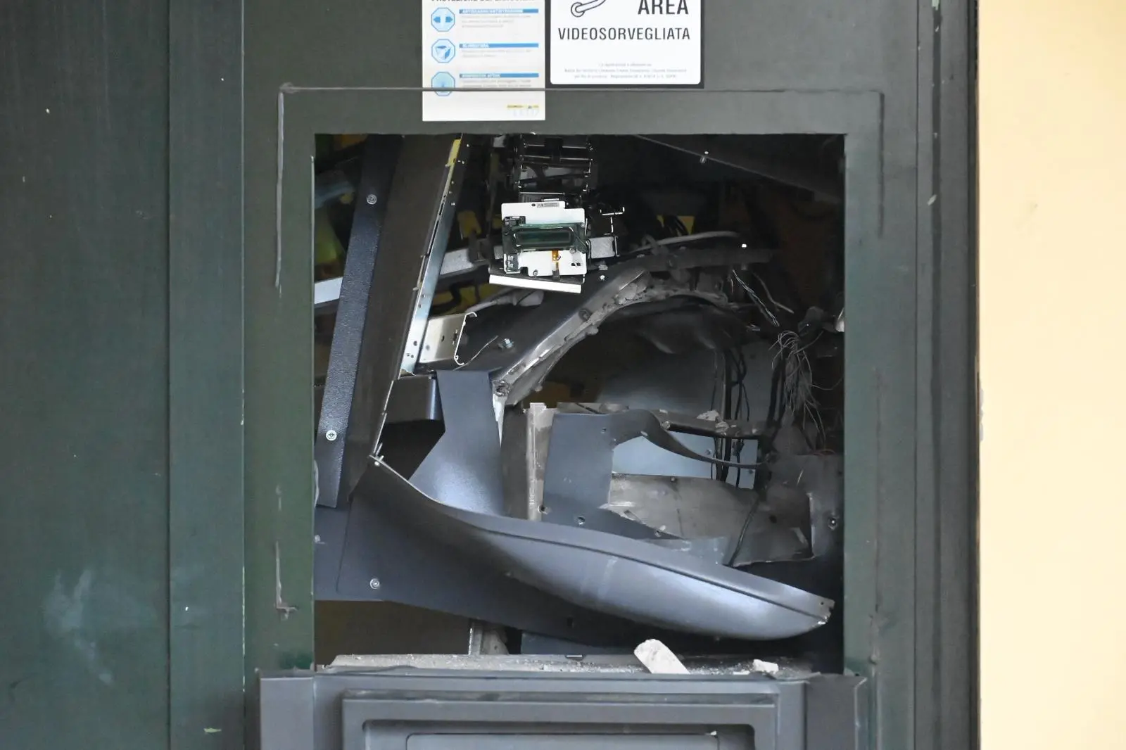 I bancomat di Soiano assaltato dalla banda