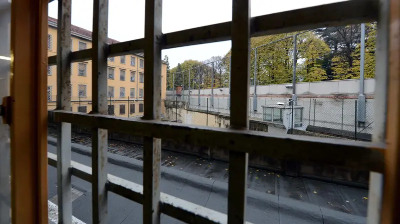Le grate del carcere di Canton Mombello