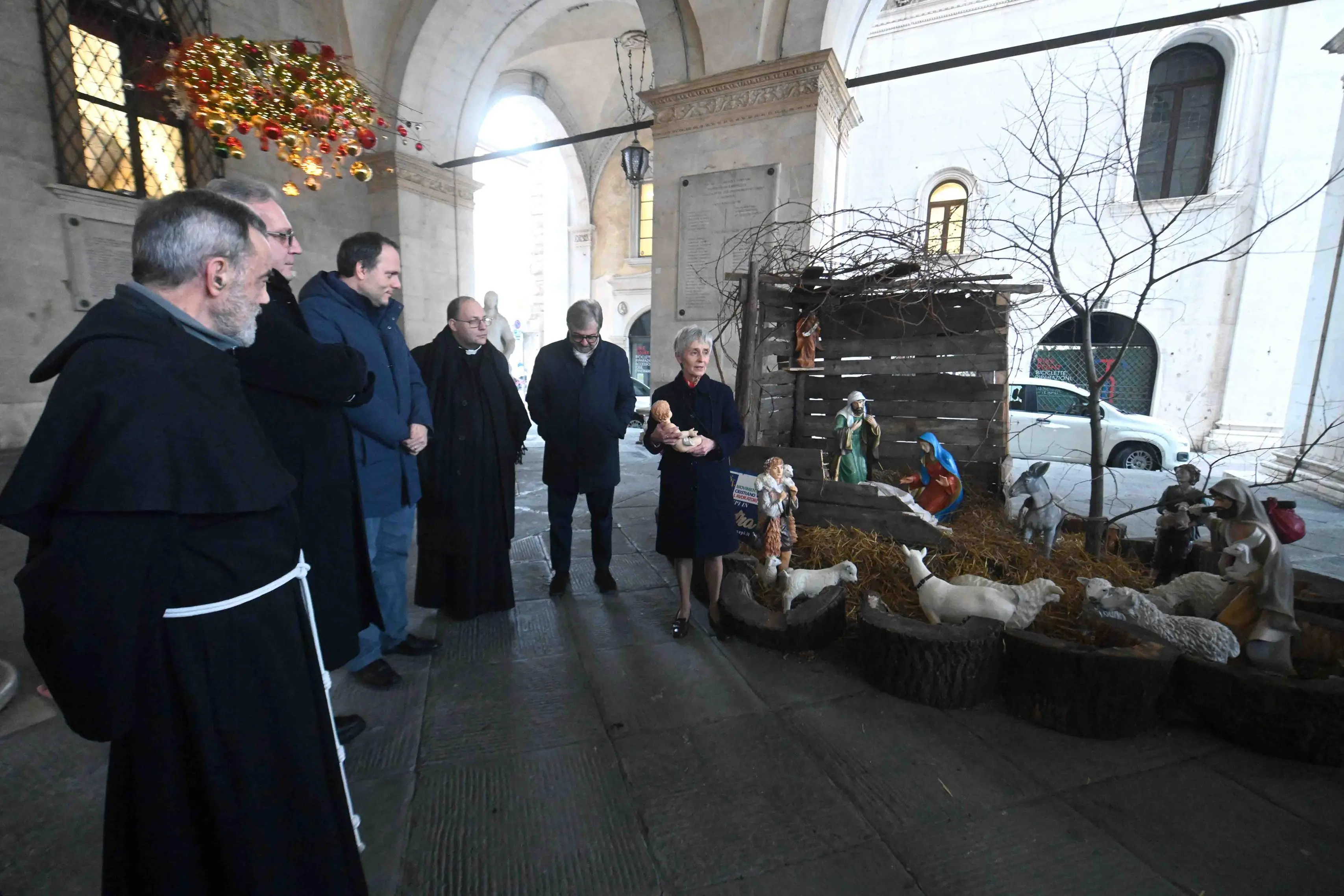 Il Bambinello nel presepe della Loggia