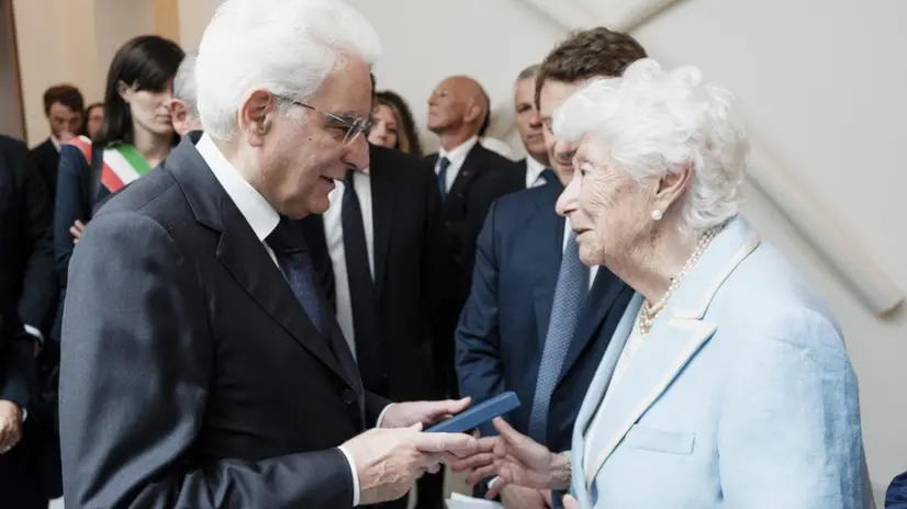 Il presidente della Repubblica Sergio Mattarella con Maria Sole Agnelli - Foto Ansa © www.giornaledibrescia.it