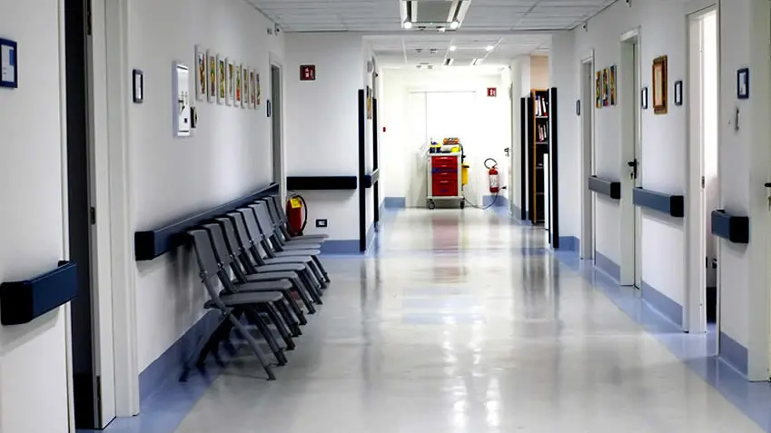 Una corsia di un ospedale - © www.giornaledibrescia.it