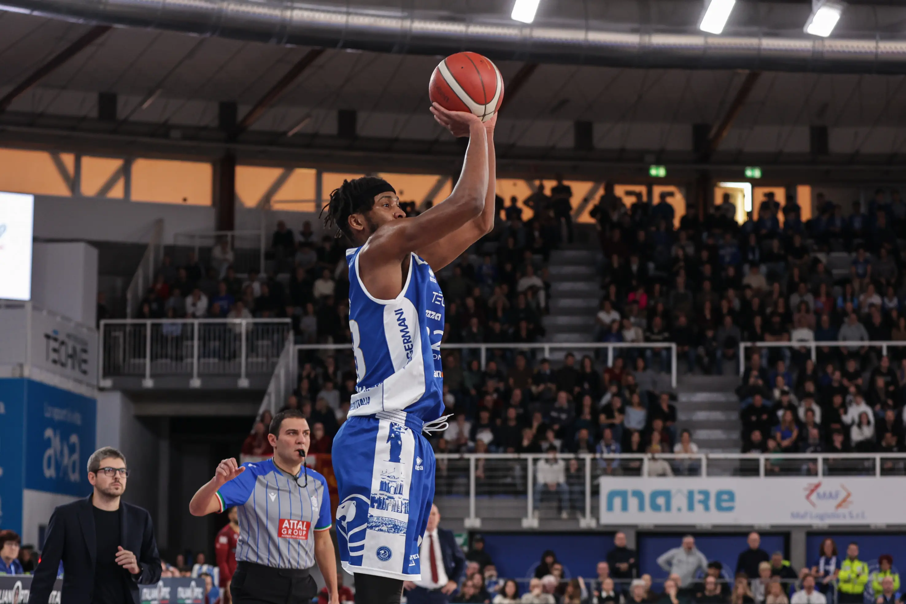 Germani-Reyer Venezia, gli scatti della partita