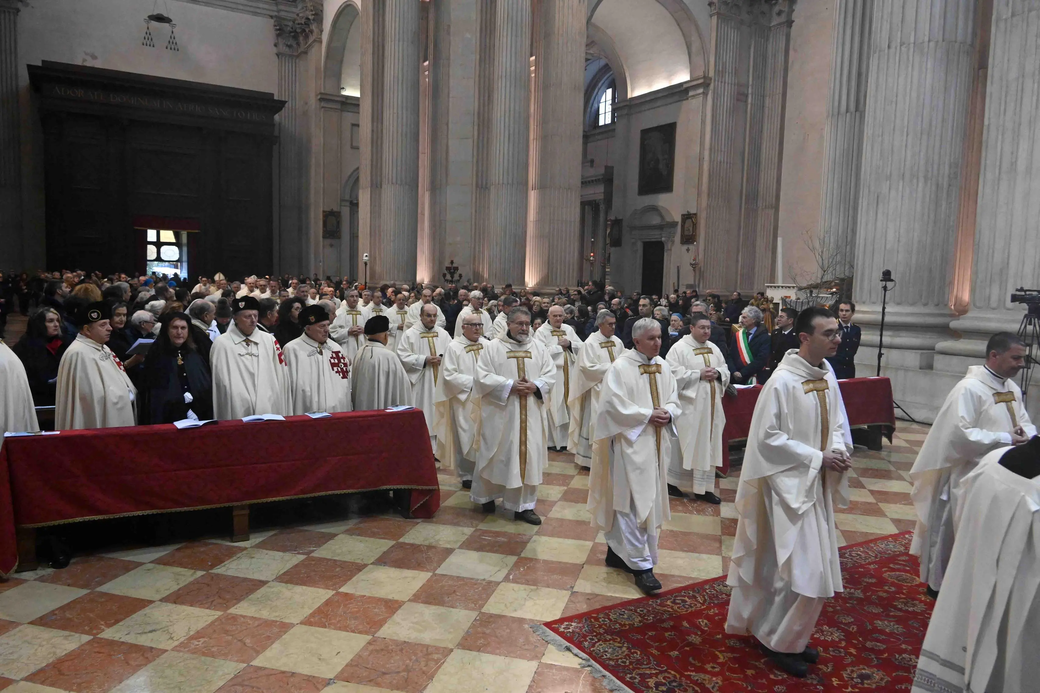 La messa di chiusura dell'anno giubilare in Duomo a Brescia