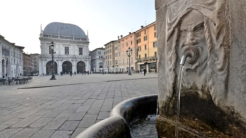 Palazzo Loggia, sede della Giunta e del Consiglio comunale della città - © www.giornaledibrescia.it