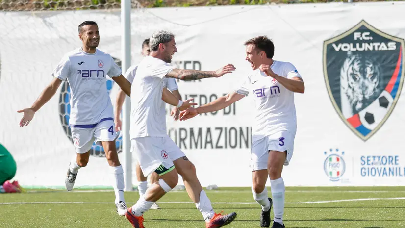 Un'esultanza dei giocatori del Valtrompia - © www.giornaledibrescia.it