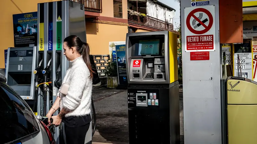 Un distributore di benzina - © www.giornaledibrescia.it