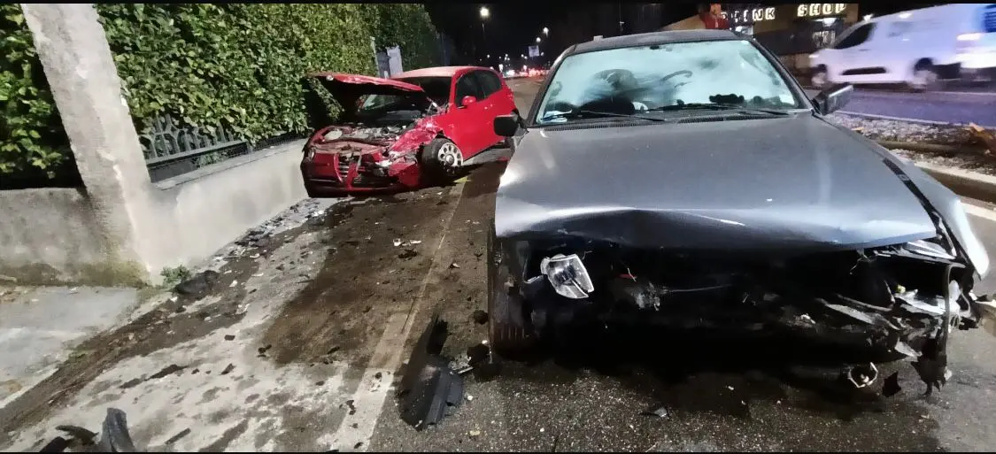 Incidente a Nave, scontro tra due automobili