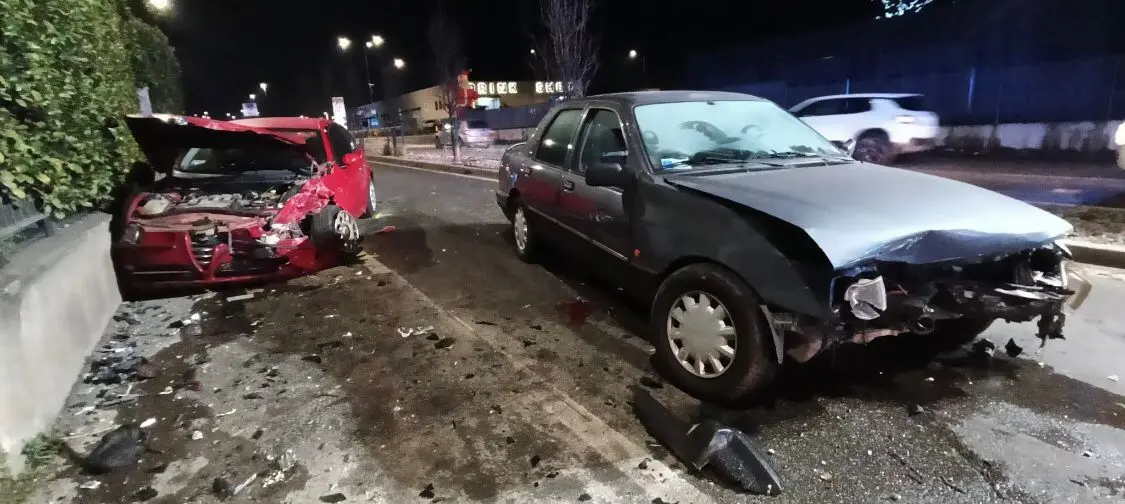 Incidente a Nave, scontro tra due automobili