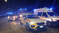 I soccorsi vicino alla stazione di Breno