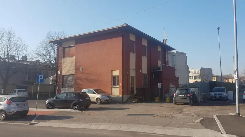 Così si presenta oggi lo stabile ex Arci - © www.giornaledibrescia.it