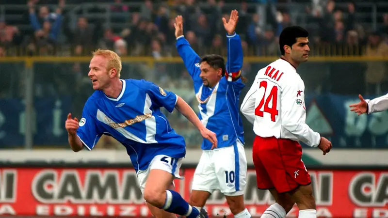 BRESCIA PERUGIA SERIE A 1/3 ESULTANZA GOAL DI TARE PER MORESCHI SPORT 15/12/2002 BRESCIA REPORTER ZANARDELLI