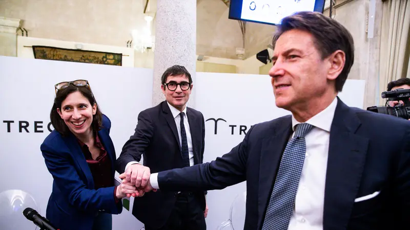 Elly Schlein, Nicola Fratoianni e Giuseppe Conte - Foto Ansa © www.giornaledibrescia.it