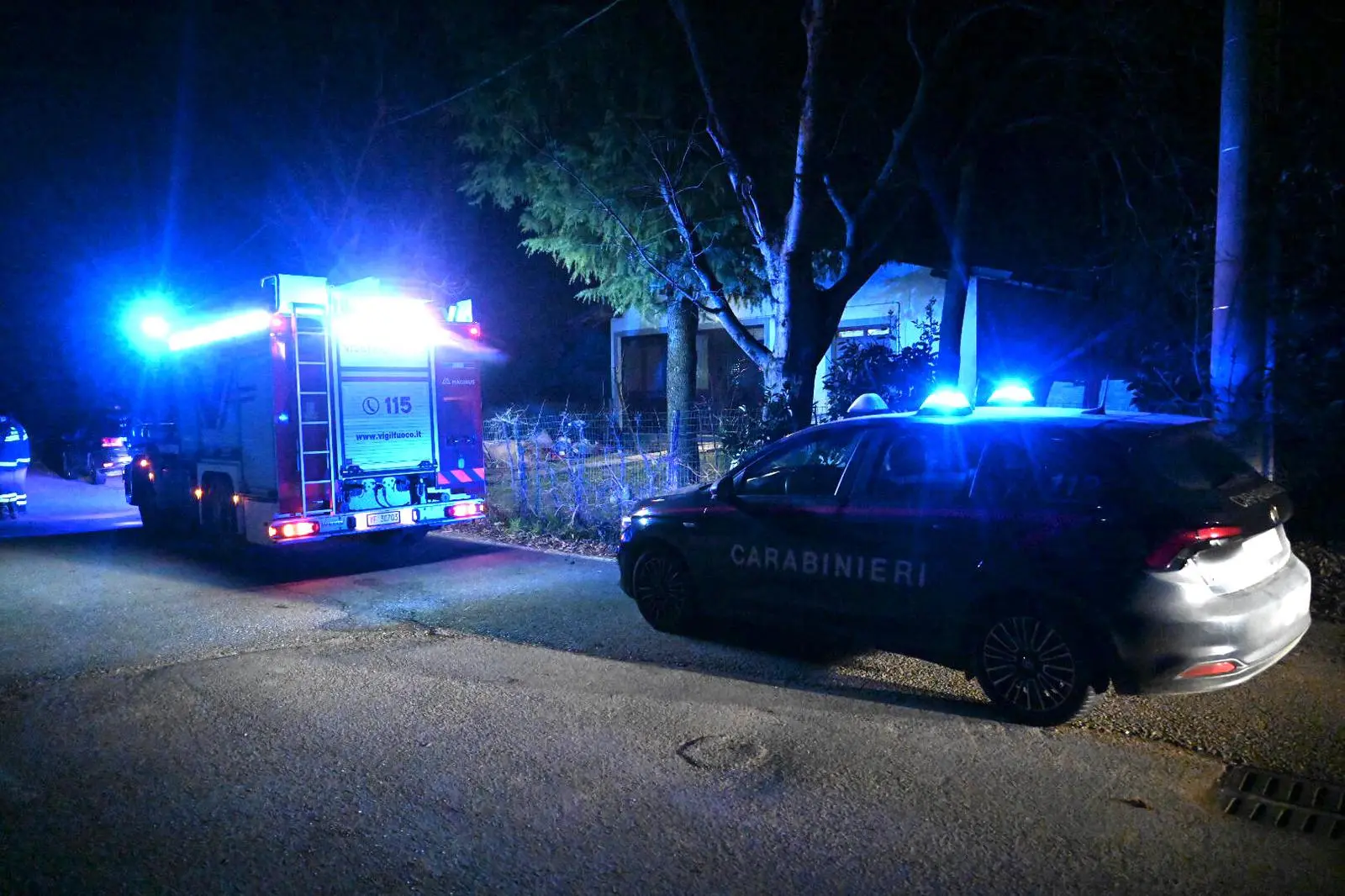 Bimbo morto: Vigili del fuoco e Carabinieri a Calvagese