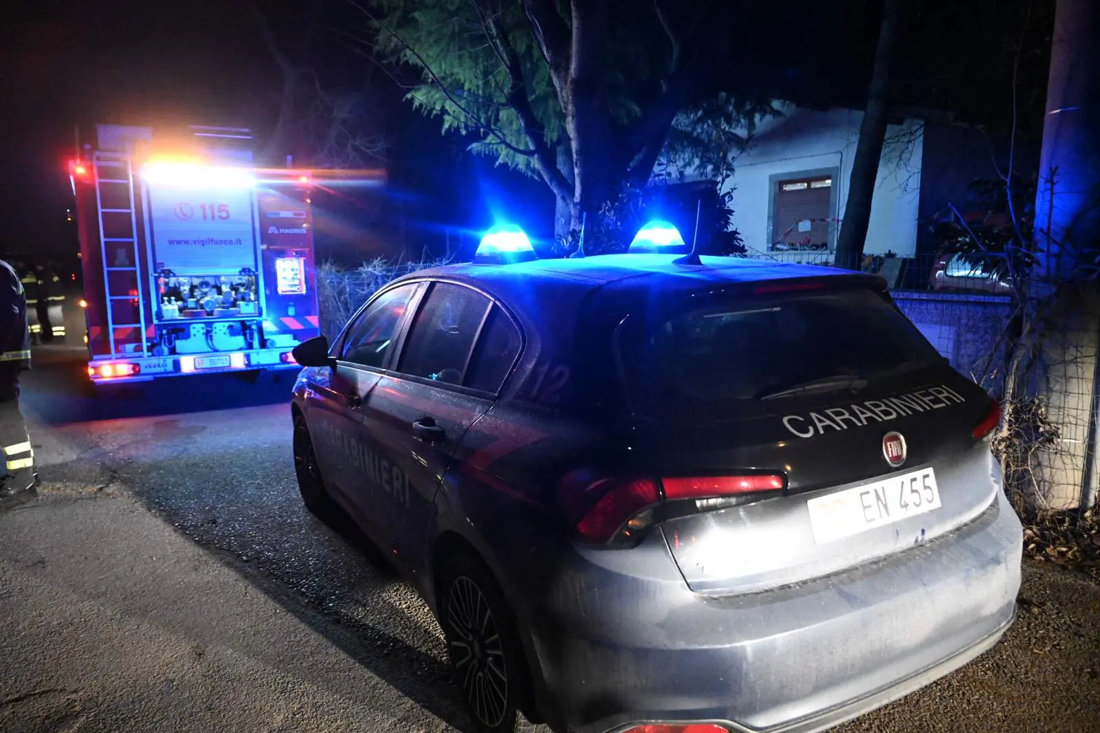 Bimbo morto: Vigili del fuoco e Carabinieri a Calvagese