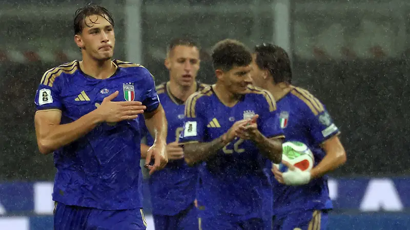 Francesco Pio Esposito dopo il gol alla Norvegia - © www.giornaledibrescia.it