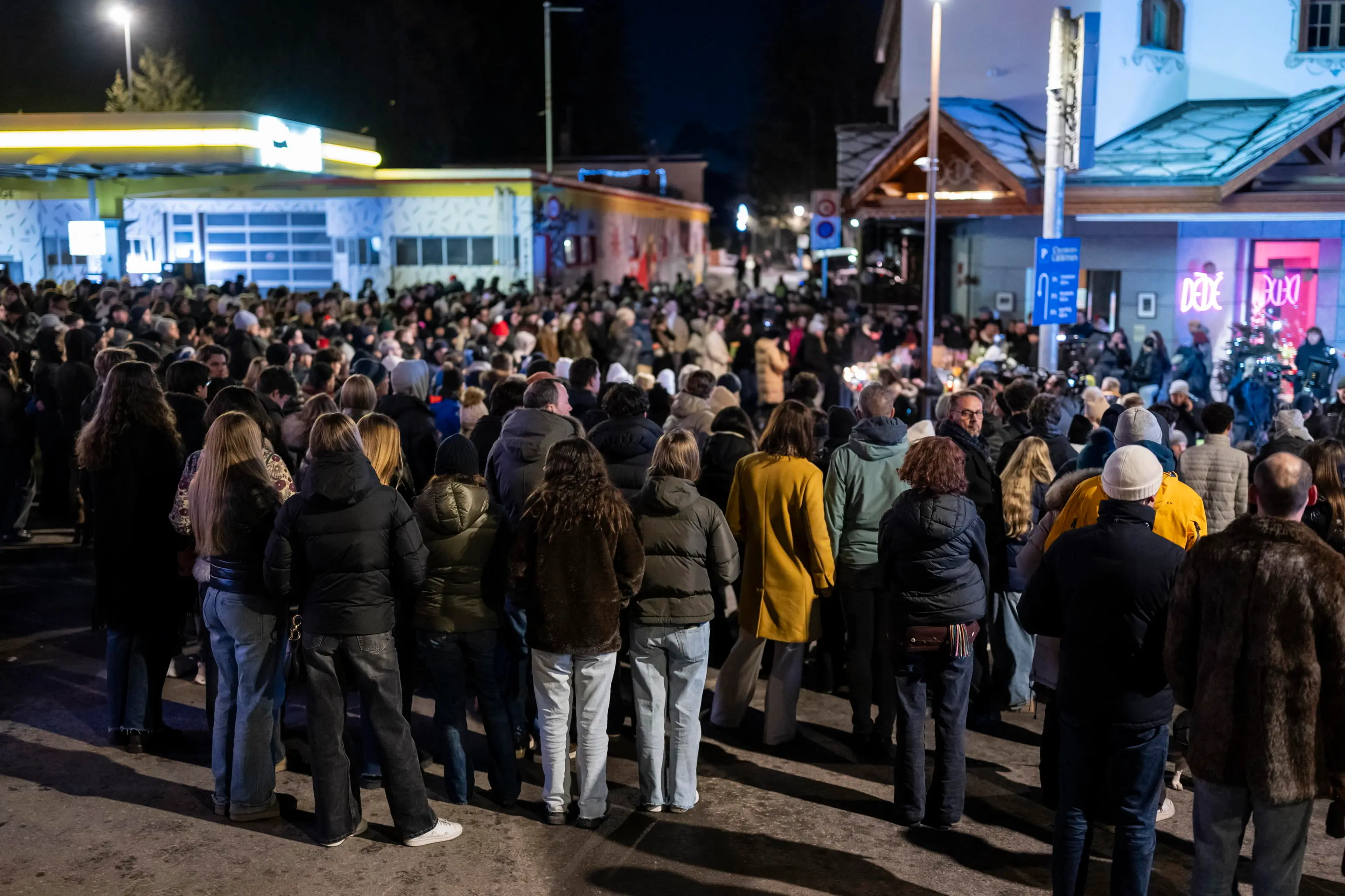 Crans-Montana: il dolore e il ricordo delle vittime