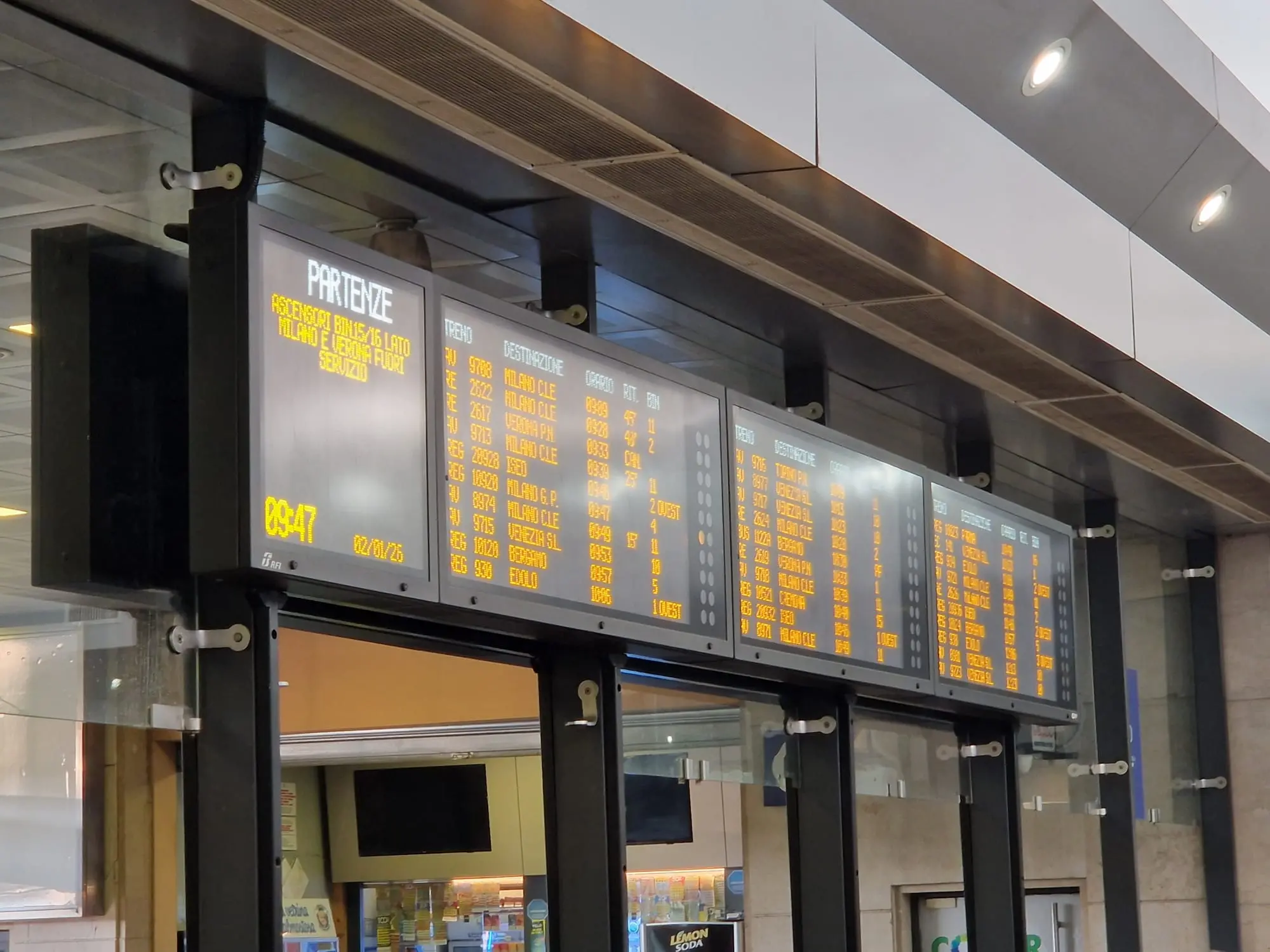 Disagi alla stazione ferroviaria di Brescia
