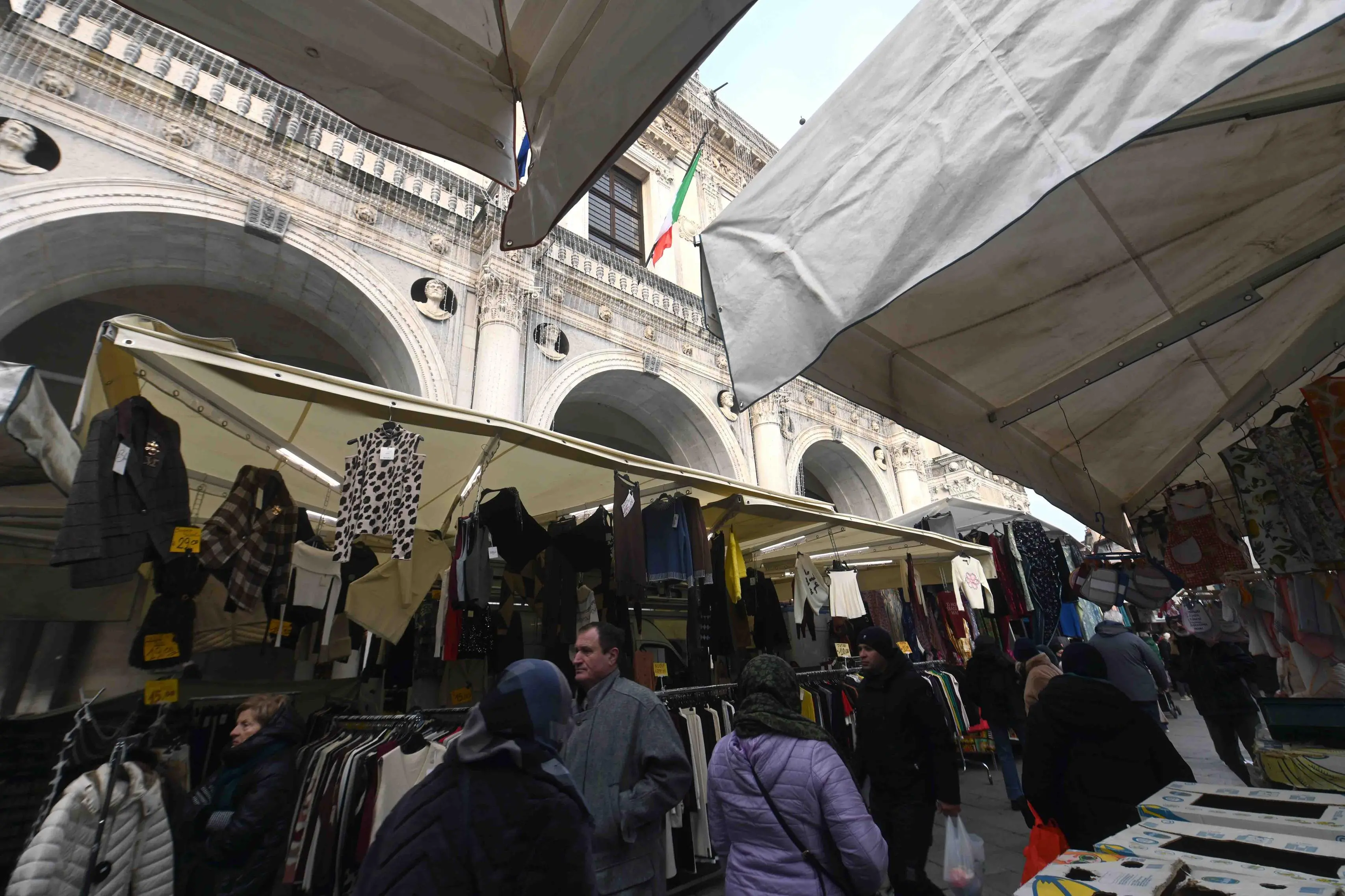 Il mercato del sabato in centro