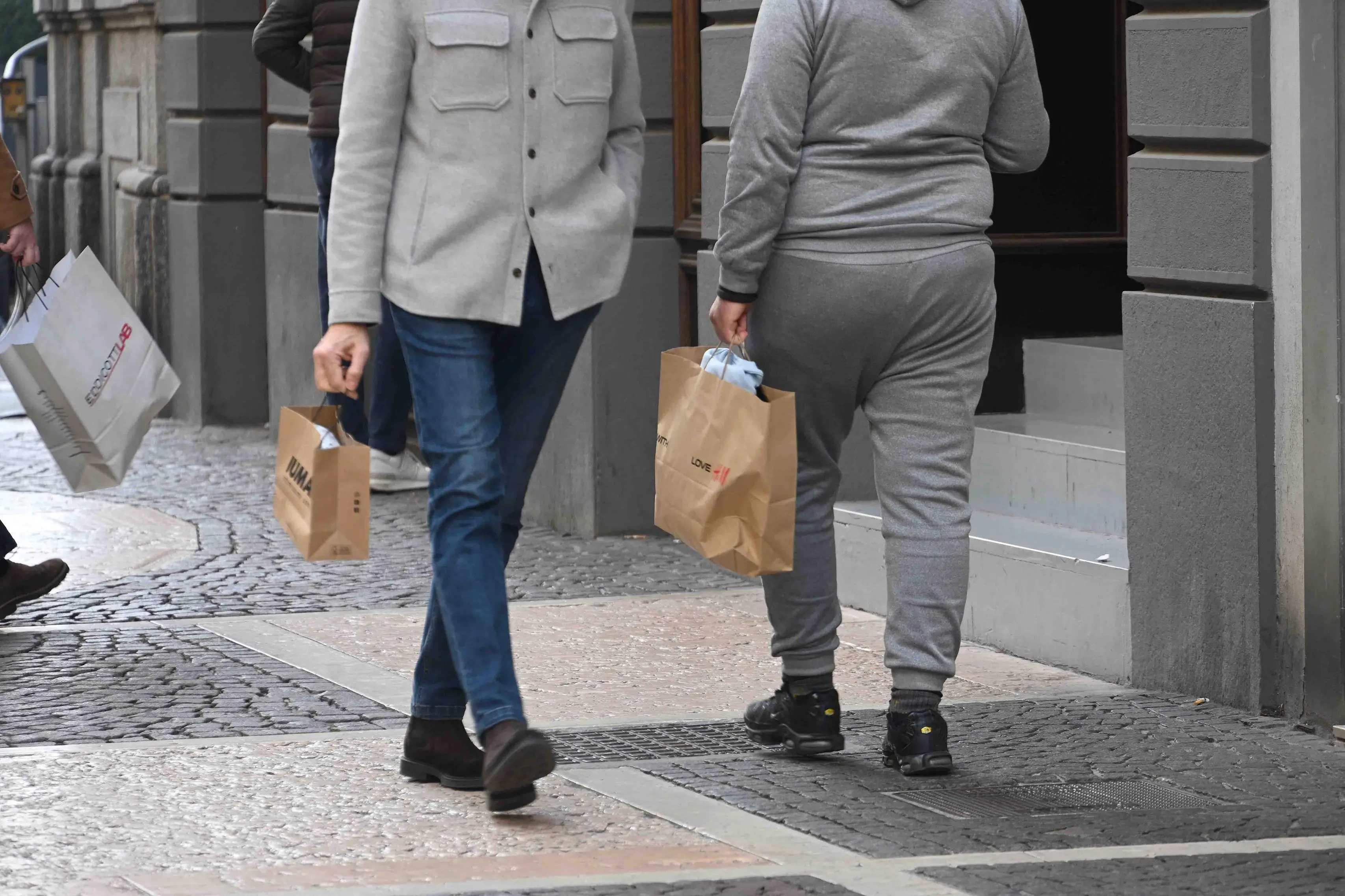 Anche a Bresia sono iniziati i saldi invernali