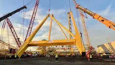 Le gigantesche gru di Tm