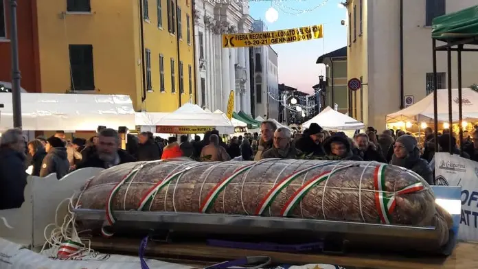 In piazza a Lonato - © www.giornaledibrescia.it