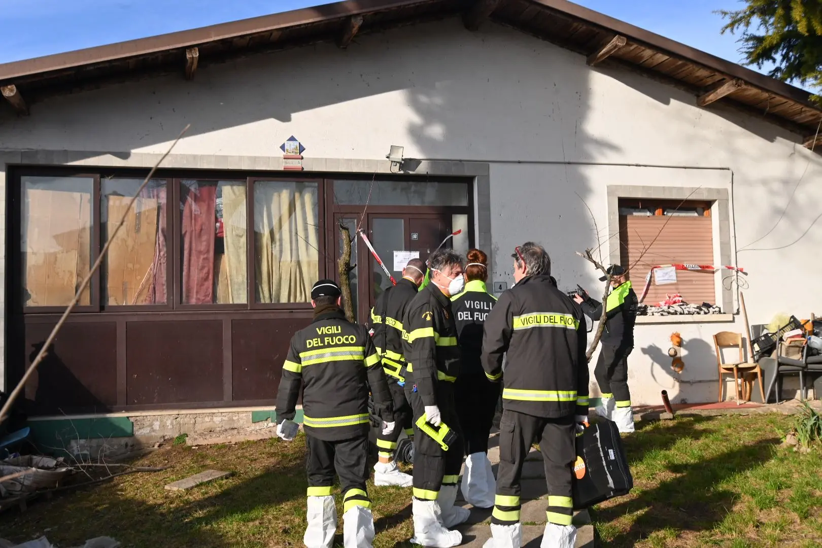 Bimbo morto per monossido, ispezione nella villetta di Calvagese