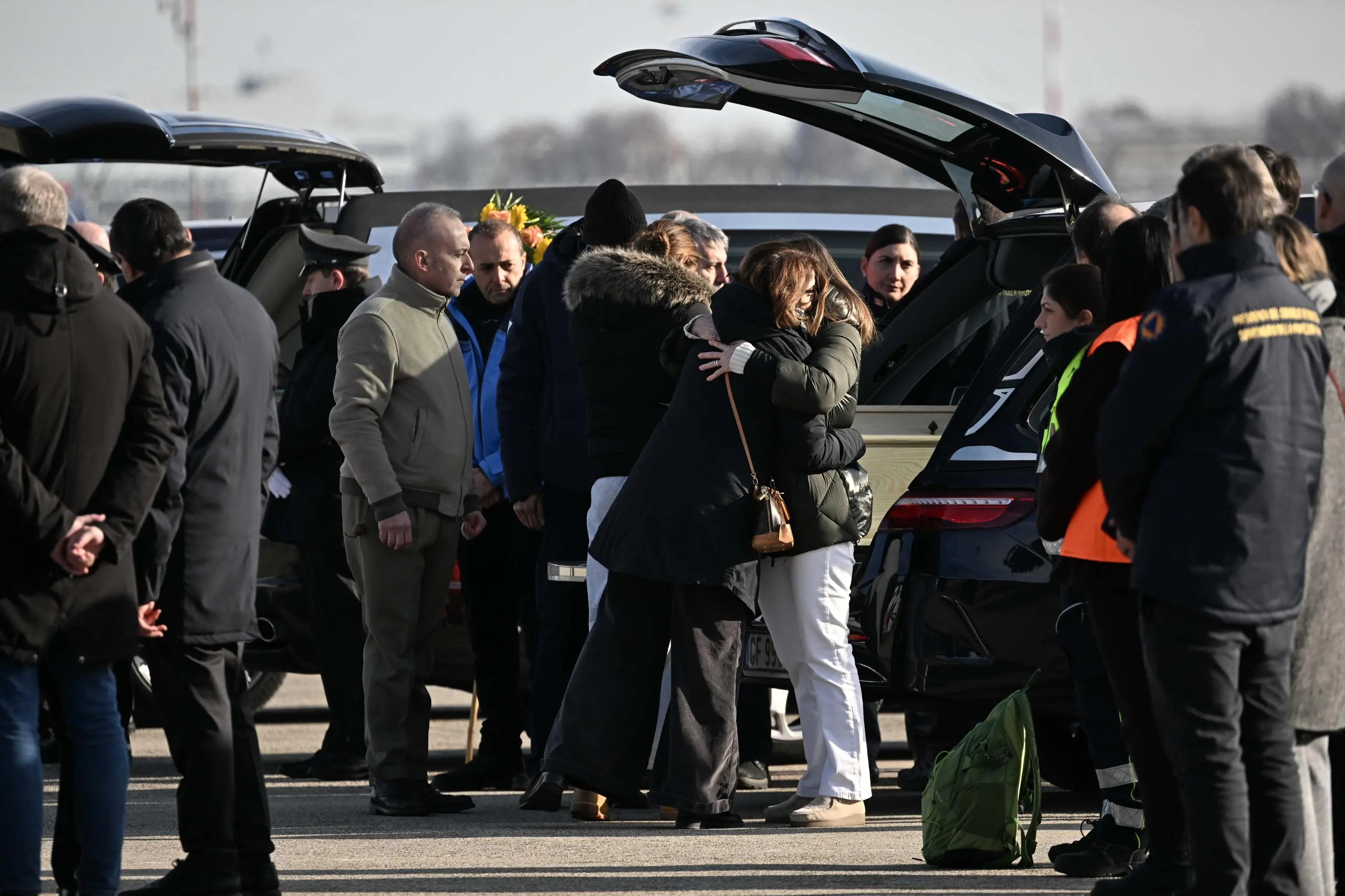 Crans-Montana, il rientro in Italia delle salme degli italiani