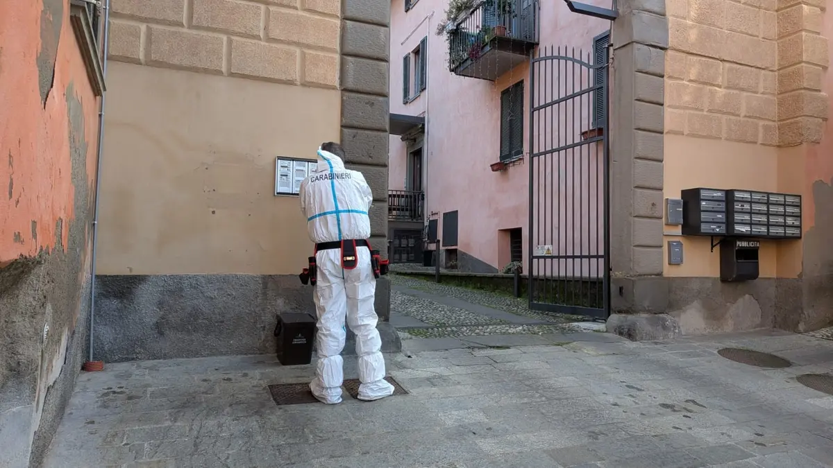 I rilievi dei militari della Sezione investigazioni scientifiche - © www.giornaledibrescia.it