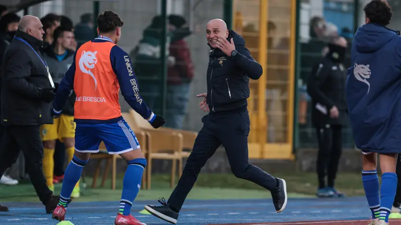 L'esultanza di Corini ad Arzignano - Foto New Reporter Comincini © www.giornaledibrescia.it