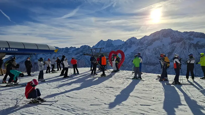 Un panorama mozzafiato sul gruppo Adamello-Presanella - © www.giornaledibrescia.it