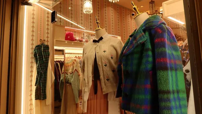 La vetrina invernale di un negozio