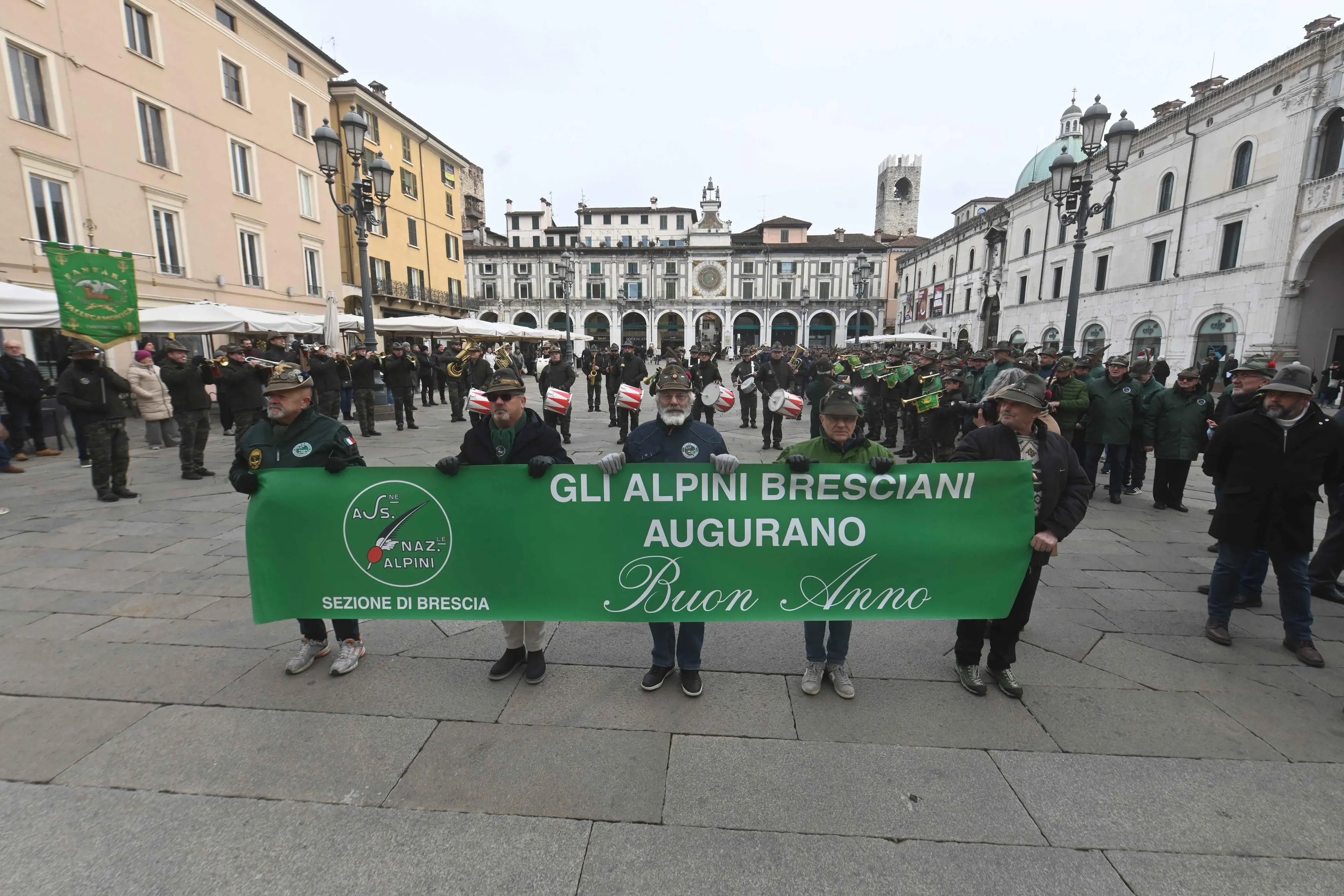 Epifania, i tradizionali auguri degli Alpini in città