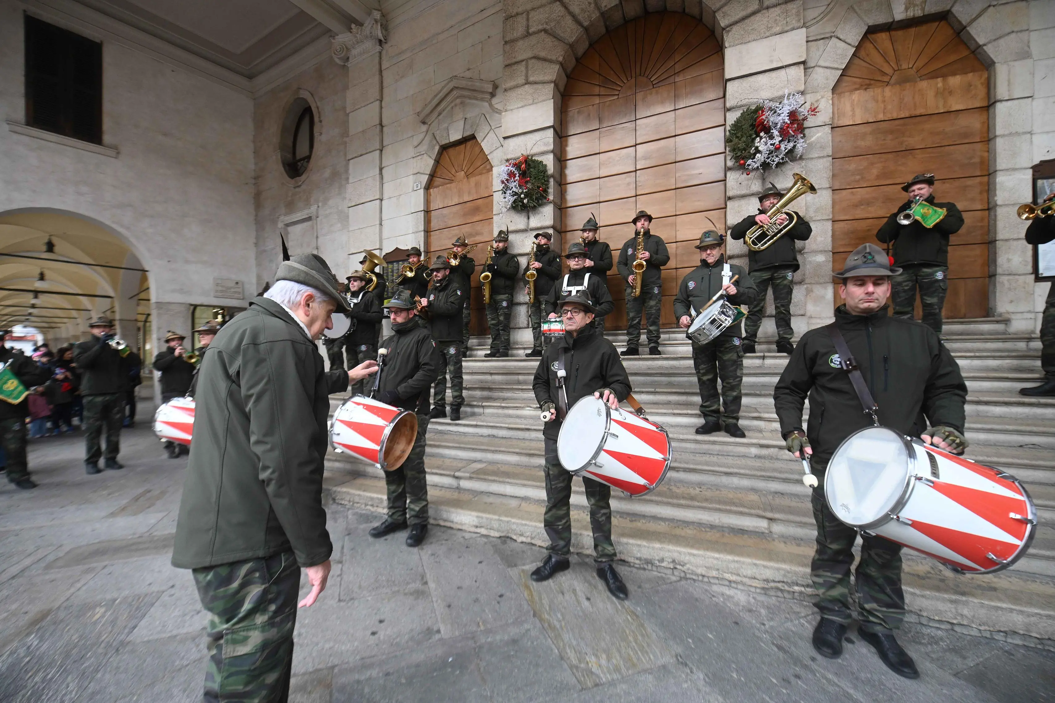 Epifania, i tradizionali auguri degli Alpini in città
