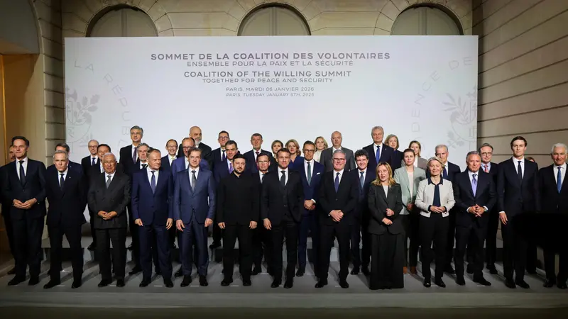 I leader occidentali al vertice dei Volenterosi - Foto Epa/Ludovic Marin © www.giornaledibrescia.it