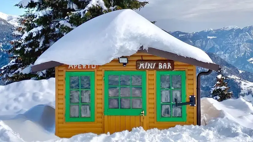 Il minibar al Maniva, foto www.accidentalywesanderson.com, Fabio Ardito