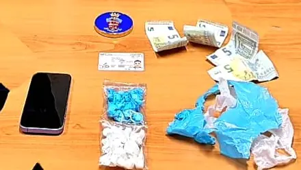 La droga trovata in macchina dello spacciatore