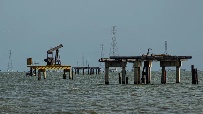 Piattaforme petrolifere in Venezuela - Foto Epa © www.giornaledibrescia.it