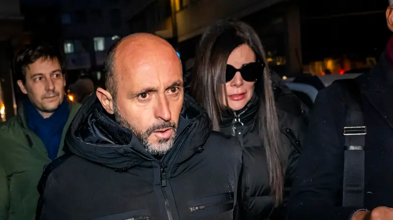 Jacques e Jessica Moretti, proprietari del Le Constellation - Foto Ansa © www.giornaledibrescia.it