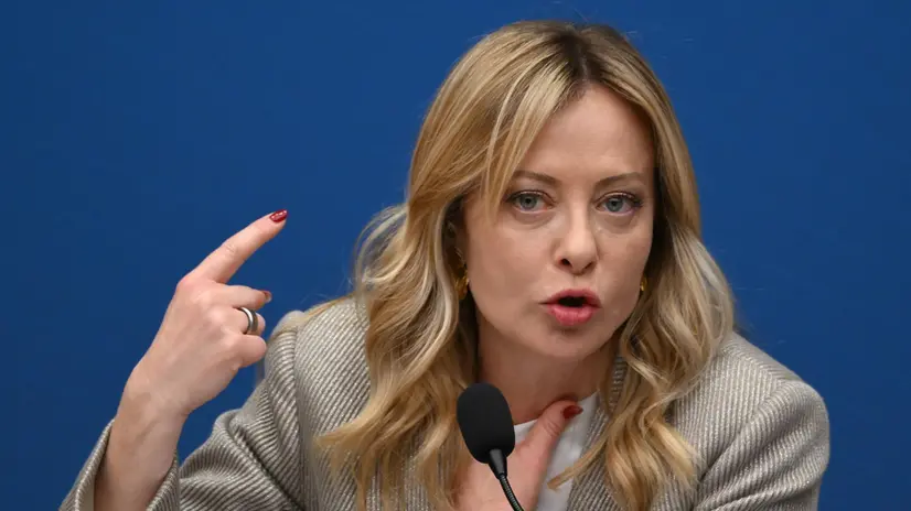 Giorgia Meloni durante la conferenza di inizio anno - Foto Ansa/Ettore Ferrari © www.giornaledibrescia.it